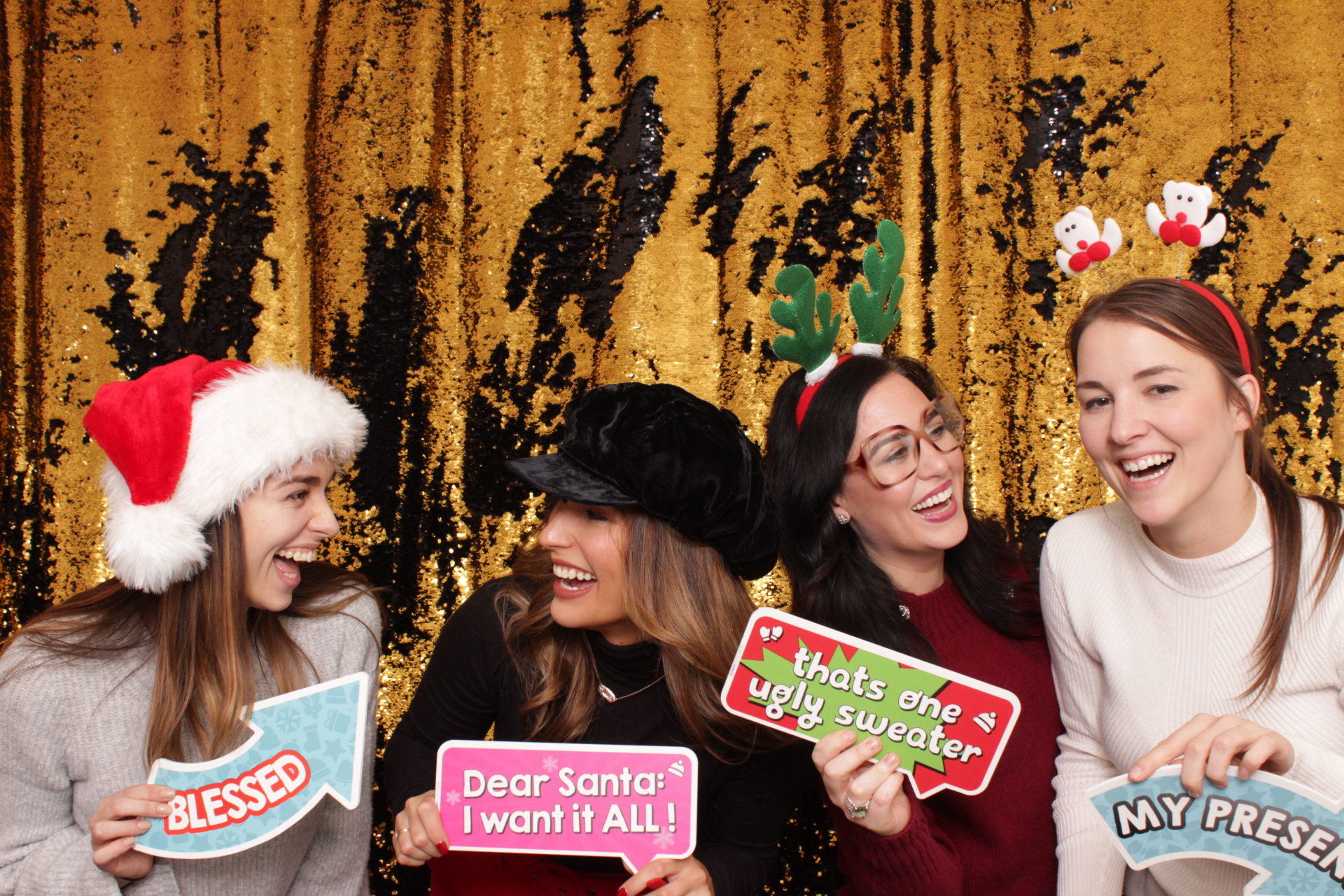 bswift Holiday Party | View more photos from the event at events.alfrescophoto.com/u/AlfrescoPhoto/bswift-Holiday-Party